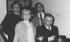 (Roma, 26/1/1975): arresto di Adele Faccio sul palco del Teatro Adriano. La accompagna Loris Fortuna