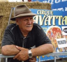 Lavoratore del circo Zavatta – Nizza, Francia.