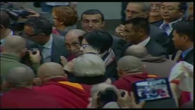 Sua Santita Il Xiv Dalai Lama Del Tibet Tenzin Gyatso Incontra Il Trentino 11 04 13